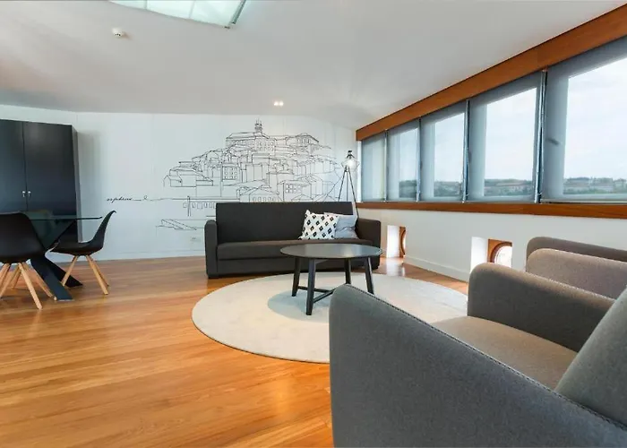 Orpheus - Isabel De Aragao - Unesco Heritage * Коимбра